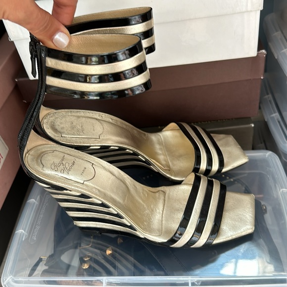 ROGER VIVIER Bayadere Wedge Sandals Size 39 - Picture 6 of 13